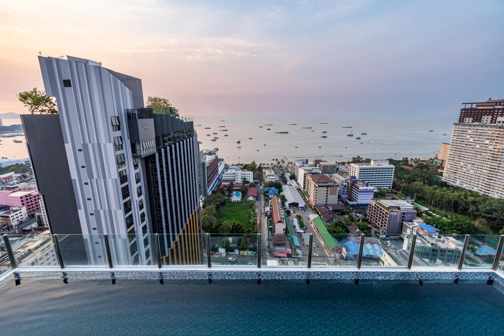 Aparthotel The Base Pattaya By Nami Exterior foto